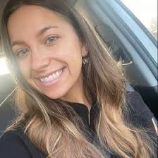 Madison Henry (madisonnoelllee)