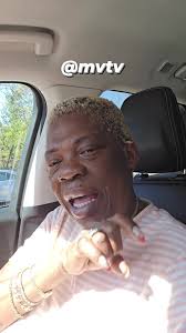 Lisa Hyper not letting go off her money bag 🤔👀💯😇