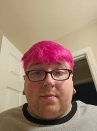 Leland Savage's Instagram, Twitter & Facebook