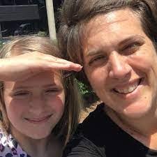 Renee Garner's Instagram, Twitter & Facebook