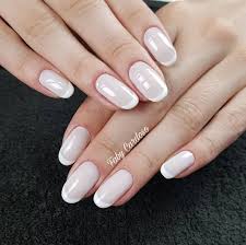 É um estilo simples, mas que dão um charme bem especial às suas mãos. Unhas Redondas Com Francesinha Unhas Unhasredondas Unhasfrancesinhas Unhas Redondas Unhas Perfeitas Manicure E Pedicure