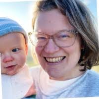 Thea Kramer's Instagram, Twitter & Facebook