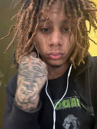 Btw Im Lightskin Slide Show