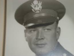 Paula Lile's Instagram, Twitter & Facebook