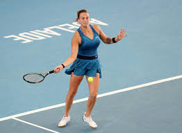 Mai 1998 in minsk) ist eine belarussische tennisspielerin. Wta Adelaide Aryna Sabalenka Leidet An Yips Und Schlagt 18 Doppelfehler Tennisnet Com