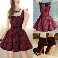 Short Dark Red And Black Dress Dark Red High Heels Flowers Necklace Dresses Pretty Dresses Nice Dresses