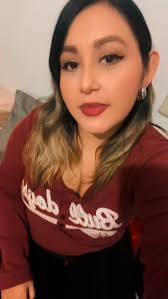 Hoy se termina el 2025 y solo puedo decir, GRACIAS! Los buenos o malos  momentos me dejaron mucho aprendizaje., Conté a través de mi trabajo como  reportera historias tristes, otras más contentas, pero ...