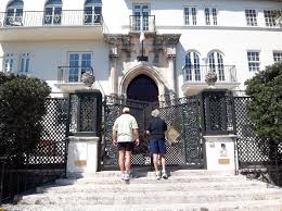 Web personal del chef donato de santis, su carrera, recetas y obra Lalo Zanoni On Twitter Miami Casa De Versace En Esas Escaleras En 1997 Fue Asesinado Gianni Uno De Los Primeros En Ir A Su Rescate Fue Un Joven Donato De Santis En