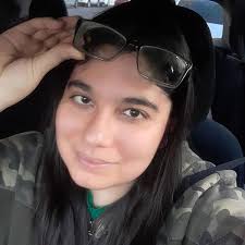 DEZOITO EM CRISE : Flores, Daniela Coelho: Amazon.de: Books