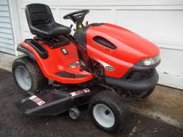 The scotts l2048 is a 2wd lawn tractor manufactured by john deere for scotts in greeneville, tennessee, usa in 2002. Lawn Tractor John Deere Scotts 20hp 48 Automatic Illinois No Shipping On Popscreen