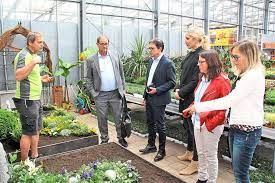 Jetzt im großen garten onlineshop: Villingen Schwenningen Runder Tisch Fur Gebiet Neuer Markt Geplant Villingen Schwenningen Umgebung Schwarzwalder Bote