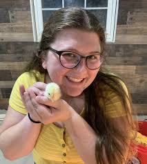 Ronnie Medeiros's Instagram, Twitter & Facebook