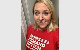 Heather Levinson's Instagram, Twitter & Facebook