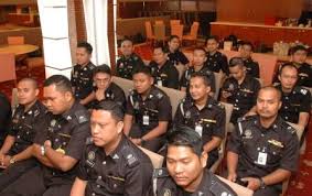 Akan dilindungi, ketua pengarah jpj shaharuddin khalid. Perjumpaan Ketua Pengarah Imigresen Dan Para Timbalan Penolong Pengarah Imigresen Gred Kp27 Lantikan Baru