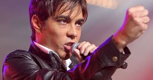 16 ans après, Karine Ferri cash sur la mort de Grégory Lemarchal