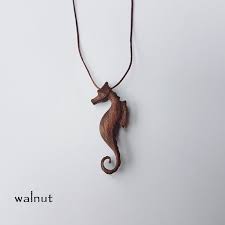 Wood Necklace Seahorse Wood Pendant Christmas Gifts Animal Charm Animal Necklace Nautical Necklace Trave Collar De Madera Tallas En Hueso Joyeria Madera