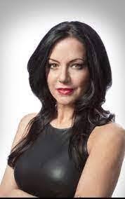 Diane Cashion's Instagram, Twitter & Facebook