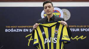 Fenerbahçe spor kulübü resmi hesabı. Mesut Ozil Christoph Daum Warnt Ex Arsenal Star Nach Wechsel Zu Fenerbahce Istanbul Eurosport
