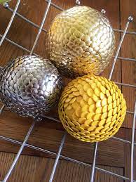 These are so easy to make and you can learn how from 86 lemons. Gold Vase Filler Balls Silver Vase Filler Yellow Vase Filler Ball Decorative Ball Shelf Filler Bowl Fillerthree Large D Silver Vase Gold Vases Yellow Vase