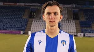 Fin Barbrook: Ipswich Town midfielder joins Colchester on loan - BBC Sport