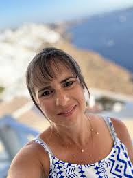 Gina Whitlock's Instagram, Twitter & Facebook