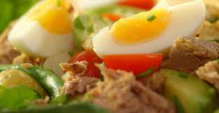 Mary Berry Saturday Lunch Tuna Salad Recipe On Mary Berry S Foolproof Cooking Avocado Salad Recipes Tuna Salad Recipe Salad Recipes