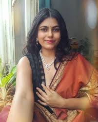 Saree & Non Saree Beauty on X: t.co0bixquvrCZ  X