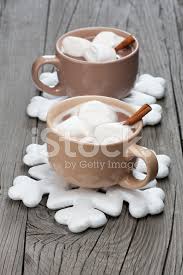 Iscriviti a surveyeah per sondaggi retribuiti. Tazze Di Cioccolata Calda Con Marshmallow Fotografie Stock Freeimages Com