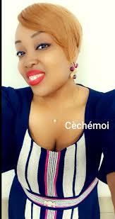 Joyeux anniversaire à l'une des fidèles clientes de la marque Cèchémoi  🤗🥳🤩 Mme Sarah Ange🥰❤😘 originale avec ce tissé du peuple de l'Ouest de  la Côte d'Ivoire (yacouba)! Les pagnes traditionnels ivoiriens,en