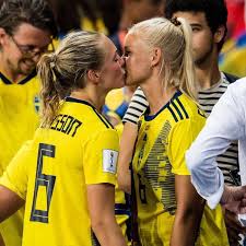 We did not find results for: Deense Sterspeelster Harder Is Op Wk Supporter Van Zweedse Vriendin Wk Vrouwenvoetbal Ad Nl