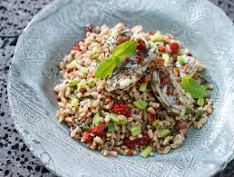 Il farro perlato è invece sottoposto a diversi tipi di raffinazione per cui nel chicco rimangono pochi nutrienti. Farro Le 10 Migliori Ricette Veloci Sale Pepe