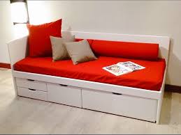 Epingle Sur Lit A Tiroirs