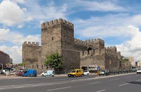 3 yüzyılda i̇mparator gordianus dönemindeki sikkelerde rastlanmaktadır. Kayseri Kalesi Vikipedi