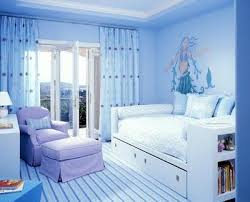 The decor is pretty but sophisticated enough to last through this powder blue bedroom still has a feminine feel thanks to the pops of colour and decorative touches. Tween Room Decorating Ideas Decorating Ideas Girls Blue Bedroom Aqua Blue Bedrooms Blue Bedroom Design