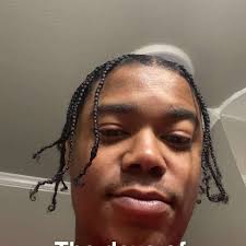 Females always say they gonna help flip it. But ain't flipped the money  they already have 😒🤣