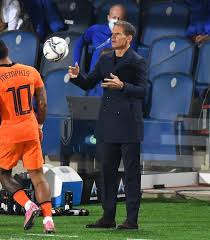 Frank en ronald de boer passen op het huis van danny blind | evers staat op. Frank De Boer Not Worried He Hasn T Had Success In 5 Years