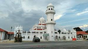 Memang best dan kos melancong ke bandung semestinya satu aktiviti menarik yang wajib dilakukan bila ke bandung. Melawat Lokasi Menarik Di Banting Selangor Masjid Sultan Alaeddin Catatan Travel Sabrina