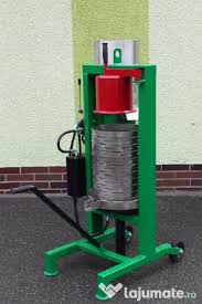 Pregătind oțetul de mere de sinestătător, veți fi siguri că aveți un produs folositor din toate punctele de vedere. Presa Procesare Suc Natural Fructe Mere Pere Aronia Pasteurizare Adroa Serv