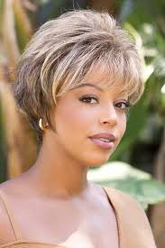 Peluca SALLY de cabello sintético de la colección Noriko