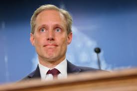 St. Paul: Giant loon statue arrives at Allianz Field