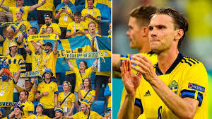 Sitter nu i stora rummet med de andra och kollar matchen mellan sverige och ukraina. Iyr1peto7ohsqm