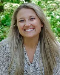 Rebekah Winter's Instagram, Twitter & Facebook