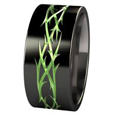 Black And Green Wedding Rings Thorns Black Colored Black Titanium Titanium Rings Titanium Wedding Bands Diamond En Black Titanium Ring Titanium Wedding Rings Titanium Wedding Band