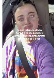 No Ome Talks about How Hard It Is to Say Goodbye to College Friend