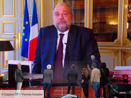 Mp3 is a digital audio format without digital rights management (drm) technology. 2021 Eric Dupond Moretti His Adorable Message Of Love To His Partner Isabelle Boulay In The Secret Song Femme Actuelle The Mag