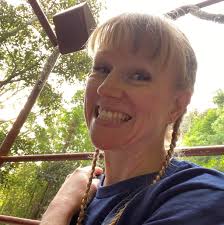 How to make edible glasses for cake decoration?