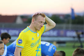 The native form of this personal name is kleinheisler lászló. Index Futball Futball Kleinheisler Ket Bombagoljaval Nyert Az Asztana