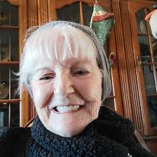 Peggy Hoenig's Instagram, Twitter & Facebook