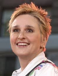 Melissa Etheridge's short crop
