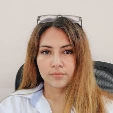 Araceli Leon's Instagram, Twitter & Facebook